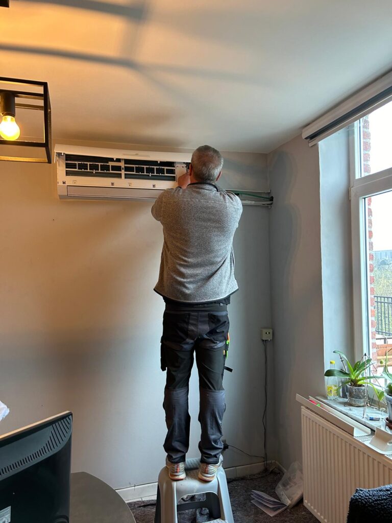 Installation-climatisation-chez-soi